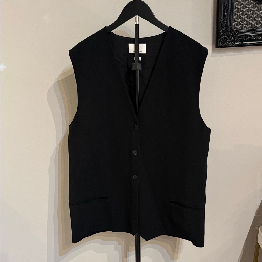Aritzia Black Vest